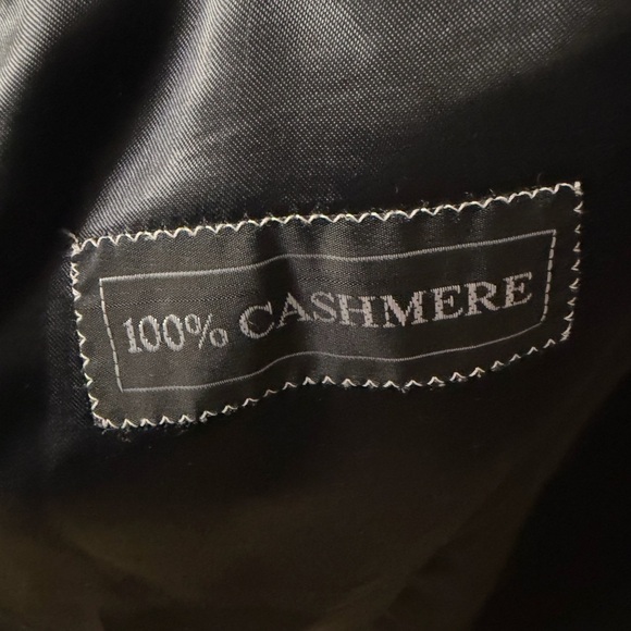 Burberry vintage Men's Black Trench Coat - Picture 4 of 12